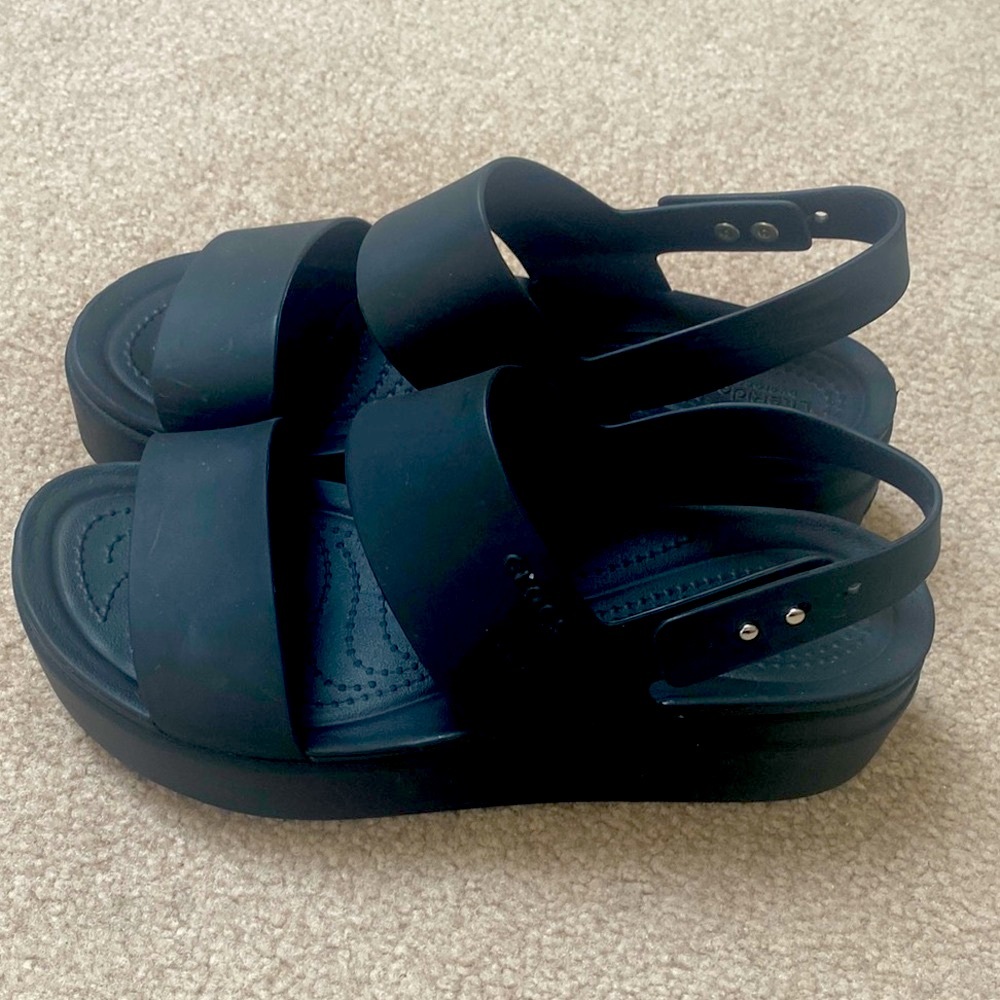 Black Platform Sandals